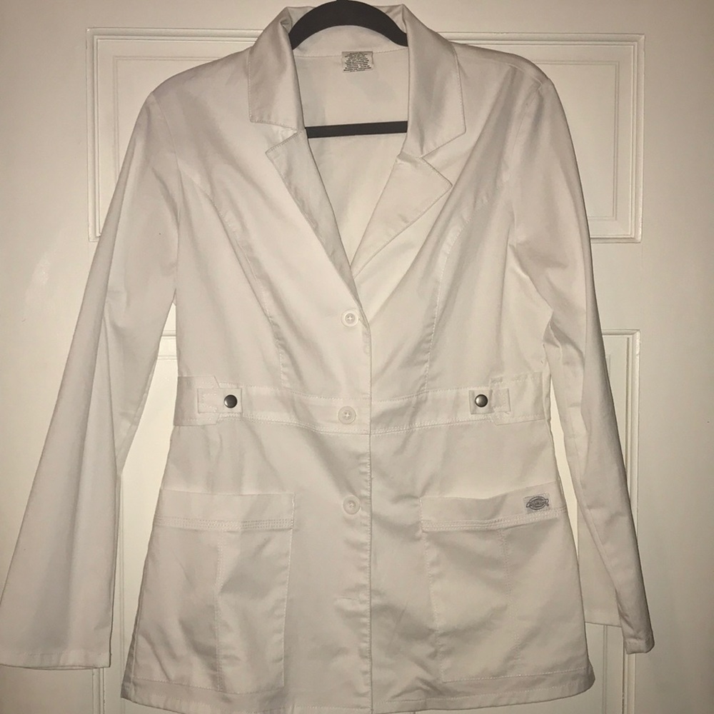 Fitted Lab Coat